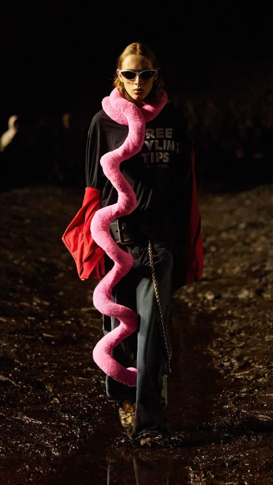 balenciaga泥土秀,balenciaga秀