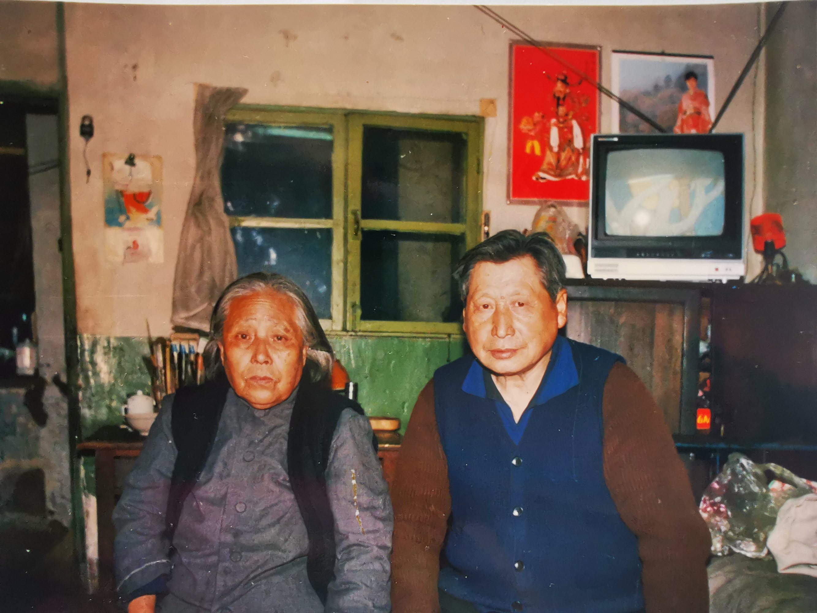 照片里的故事留住美好的回忆,每一张照片都值得留存记忆深处