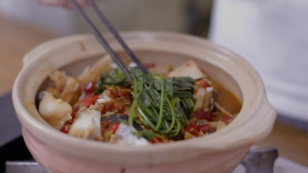 鱼头这样做超好吃,大厨教你这样做鱼头麻辣鲜香