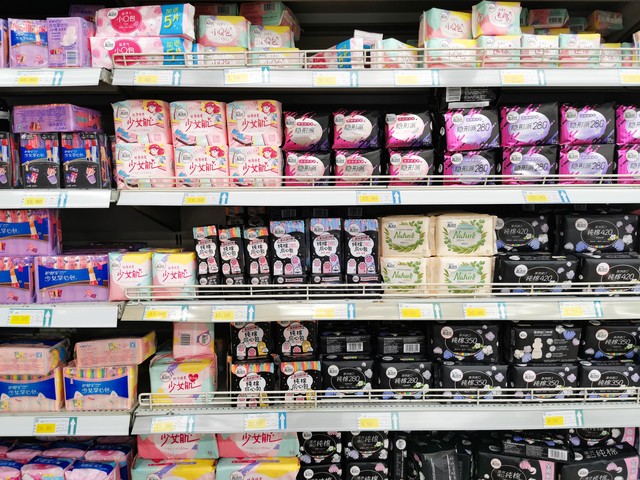 姨妈巾过敏的症状和表现,姨妈巾过敏瘙痒痛怎么解决