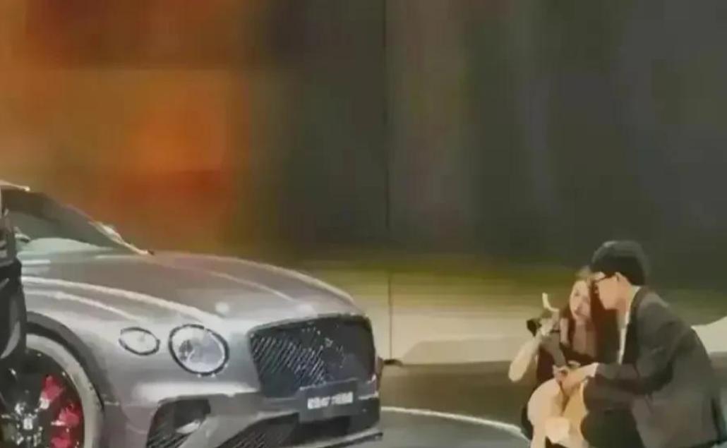 上海车展宾利女销售后续,上海车展宾利女销售被曝