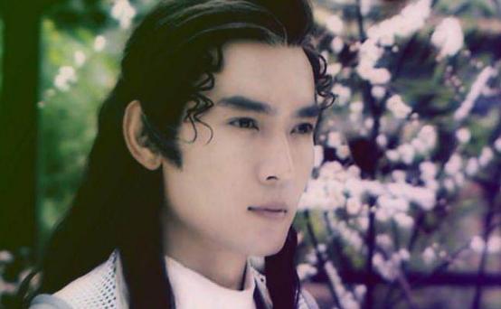 白敬亭沙溢邪不压正,沙溢年轻时的颜值和白敬亭