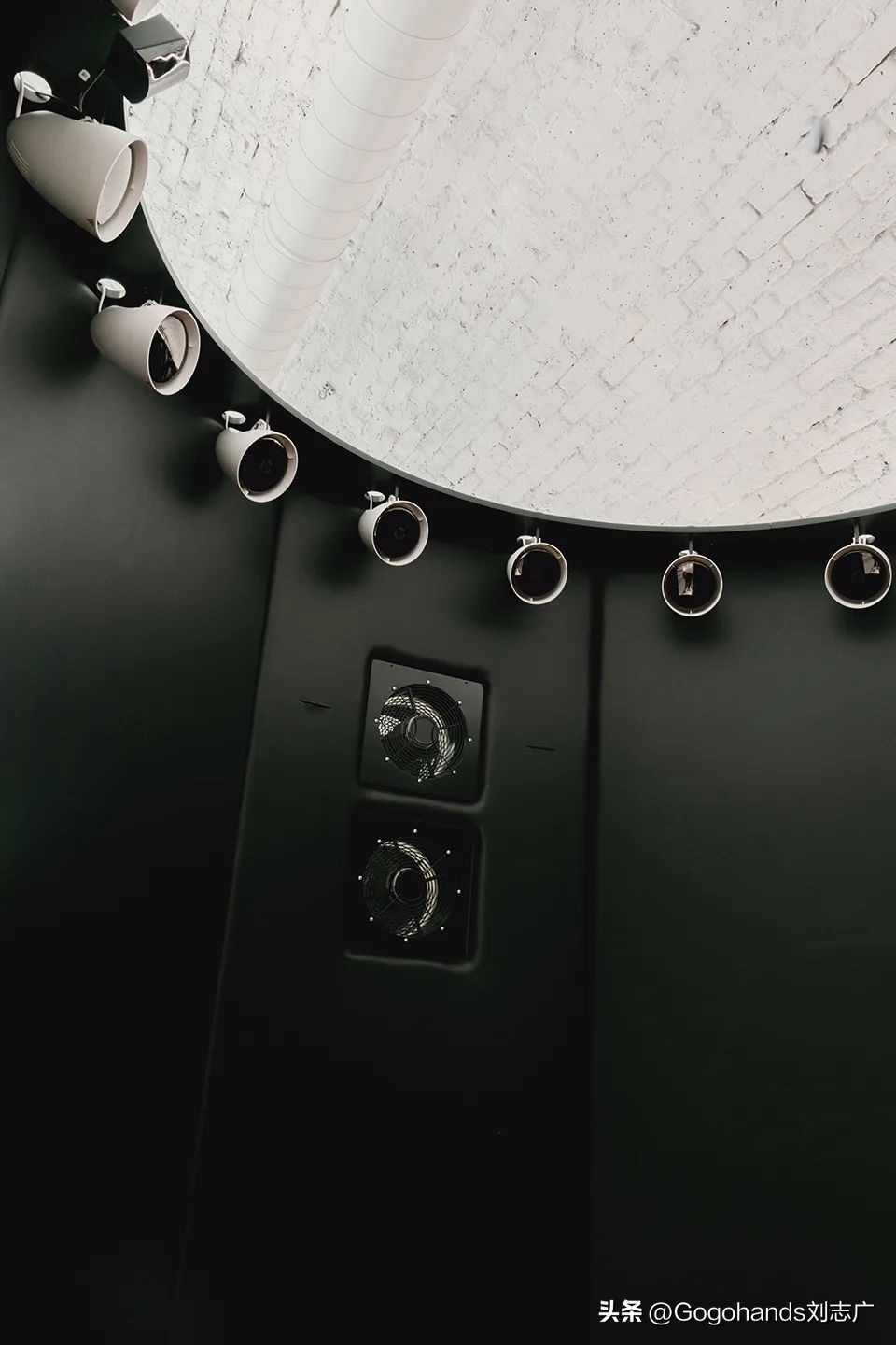 元宇宙游戏用什么玩,元宇宙游戏可以玩吗