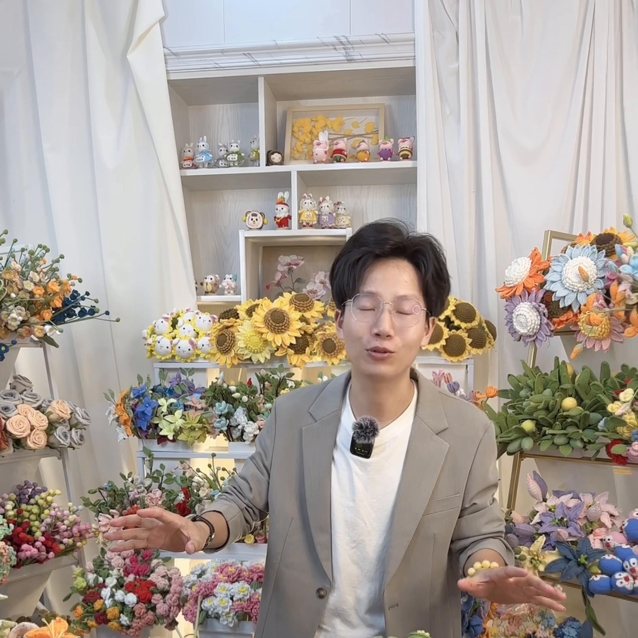 姐妹们看到这段的已经忍不住掉眼泪，这刻的幸福我都藏不住...