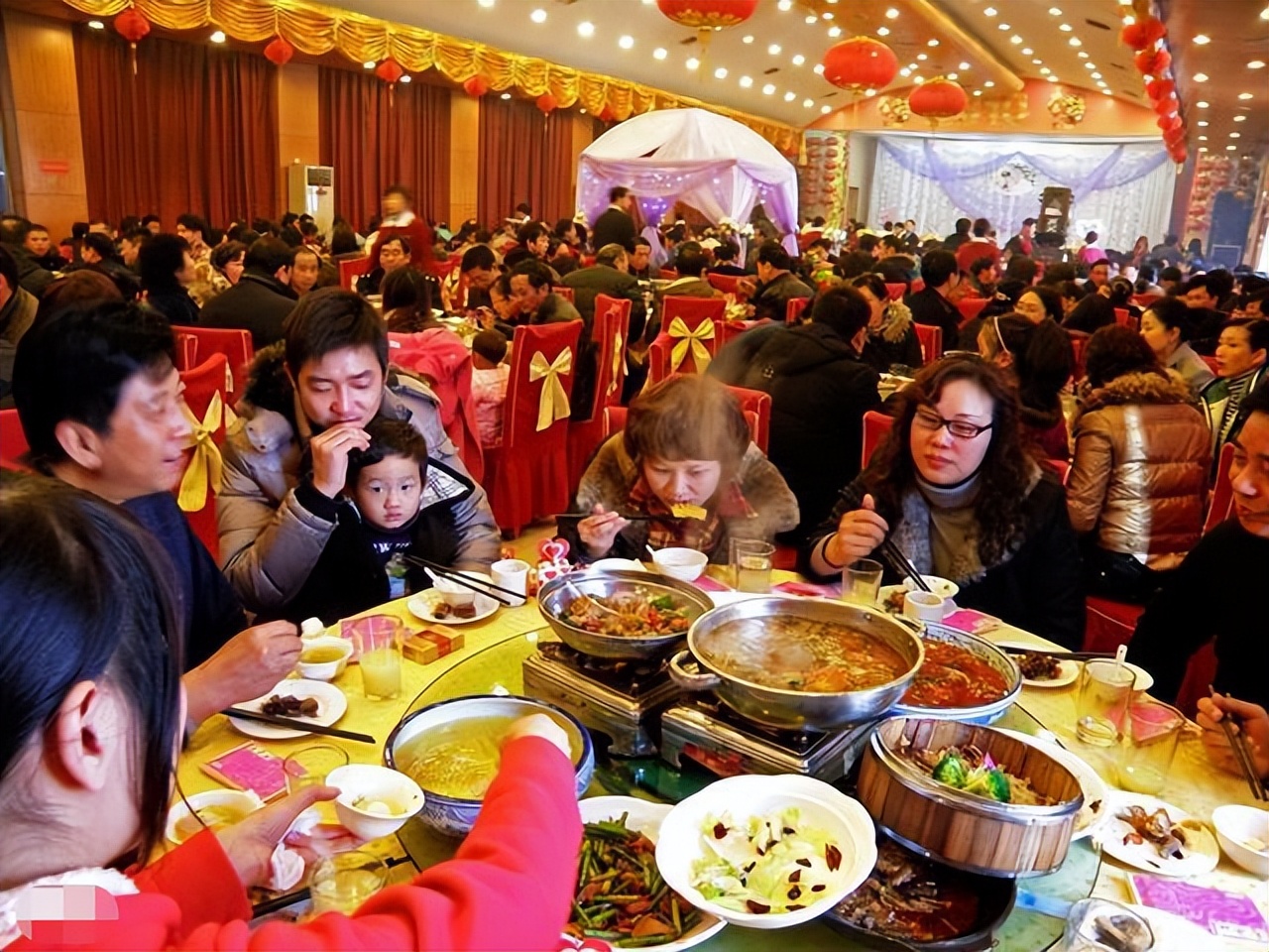 离婚一年后我娶了前妻的闺蜜,离婚后我娶了前妻闺蜜全文阅读