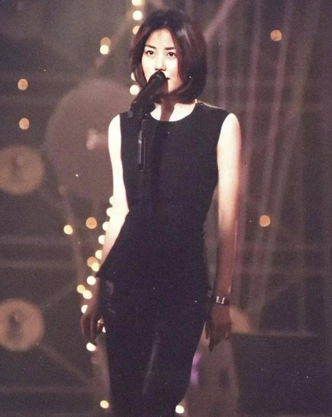 老照片:掠夺伊拉克黄金的美军,与德军合影的波兰*妓军**