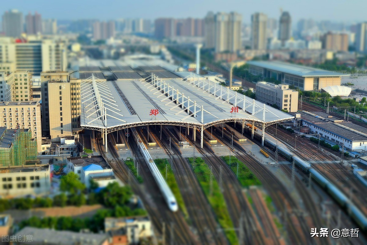 郑州东站不愧是最大的交通枢纽,郑州是交通枢纽吗