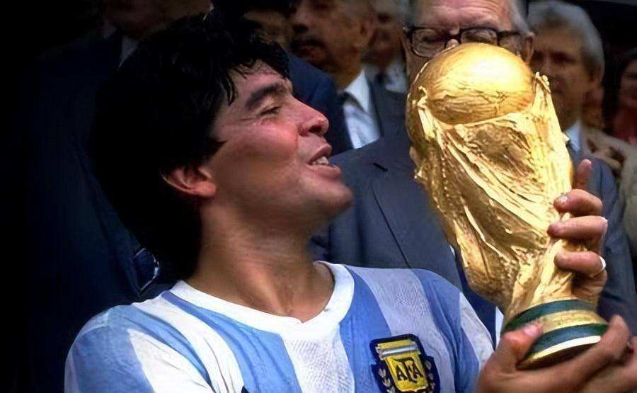 2022年世界杯诸神致敬视频,1986世界杯颁奖