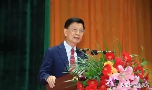 梅州籍最有钱富豪是谁,广东梅州籍客家人富豪排行榜