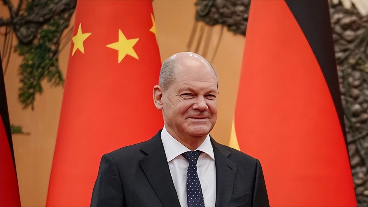 尹锡悦会见内塔尼亚胡,尹锡悦在北约和拜登握手视频