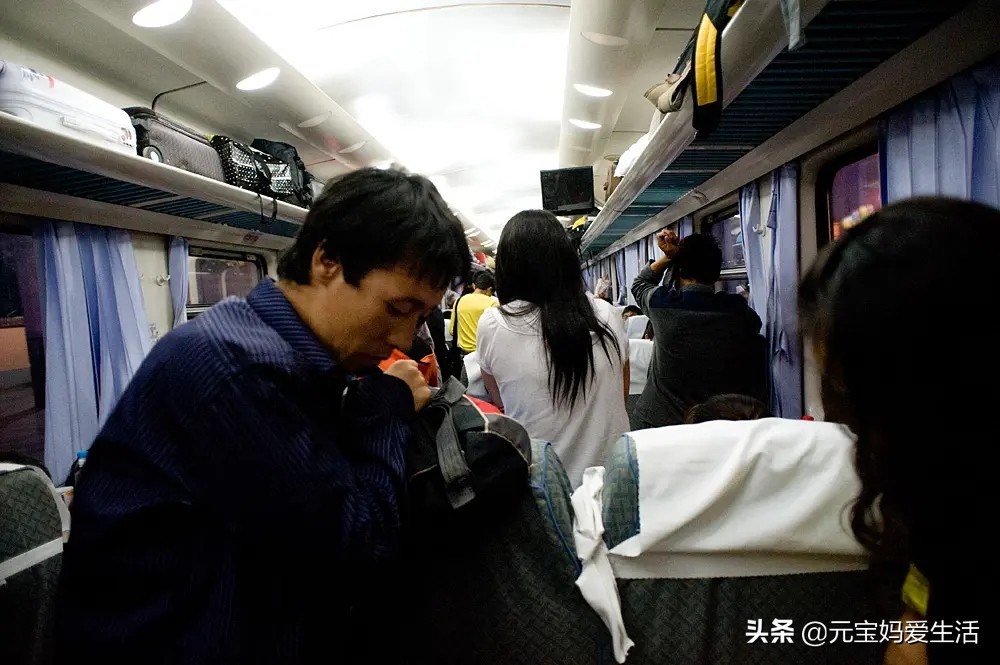 逝者穿自己的衣服可以火化吗,火化时可以穿衣服吗