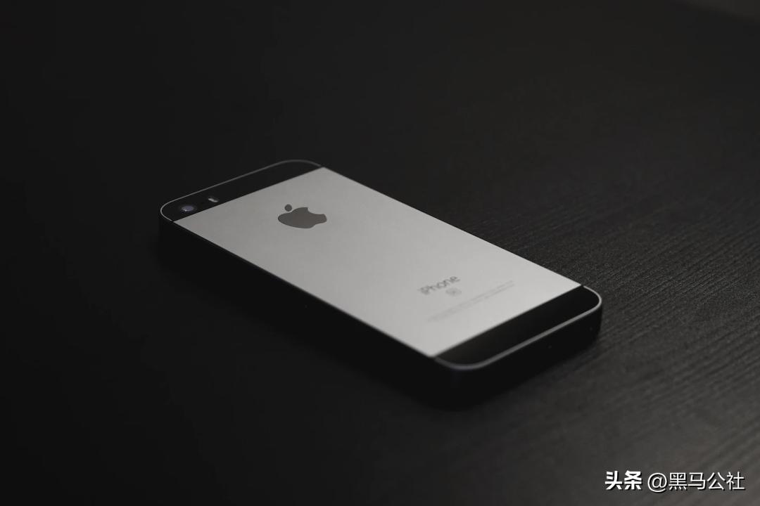 苹果手机史上最大的泄密事件,苹果再曝出严重安全漏洞