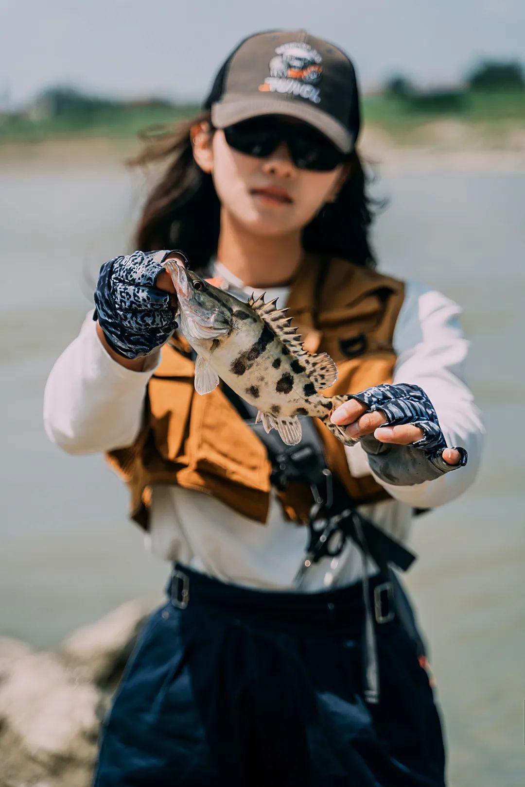 想学钓鱼新手需要买什么,新手学钓鱼最快的方法