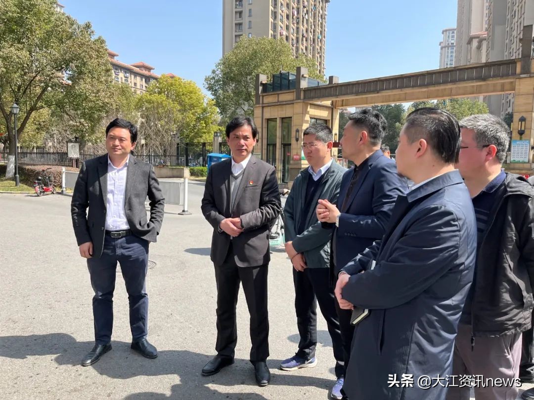 物业被整治视频,曝光五个物业最差的小区