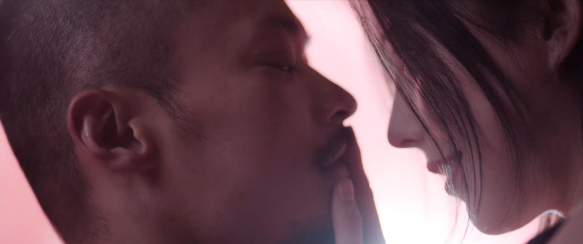 女演员卖肉打擦边球，剧情被嘲山寨《寻龙诀》，元彪新片晚节不保