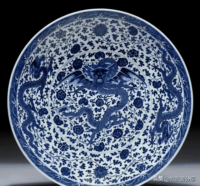 日军兽行：当着男人的面玷污了女儿，临走还残忍割下妻子乳房