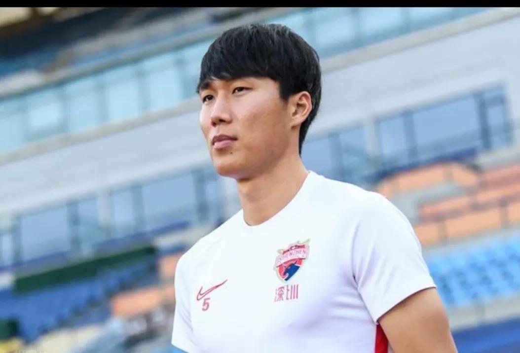 鍔犵洘杩囨亽澶х殑闊╁浗鐞冨憳鏈夊摢浜涗汉,鏈変汉閿掗摏鍏ョ嫳