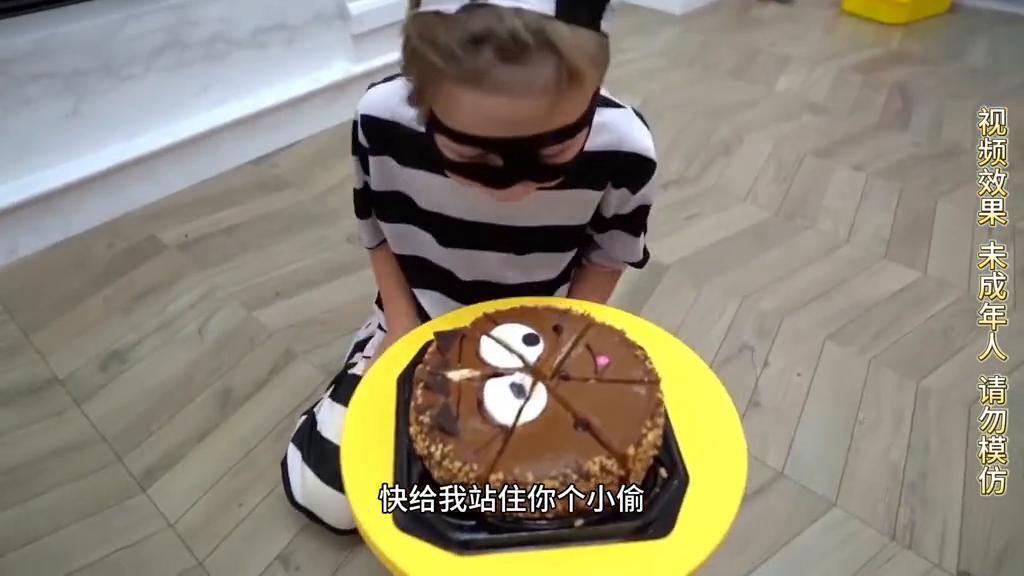 小新家进小偷完整版,动画小偷进家