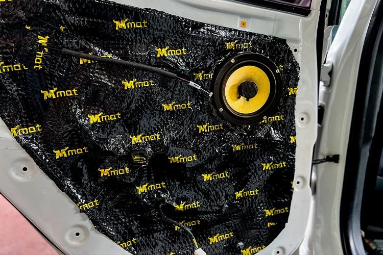 成都现代名图改装升级丹麦绅士宝汽车音响-搭配超低音单元