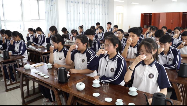 南阳外国语学校报名,欢迎报考外国语实验学校