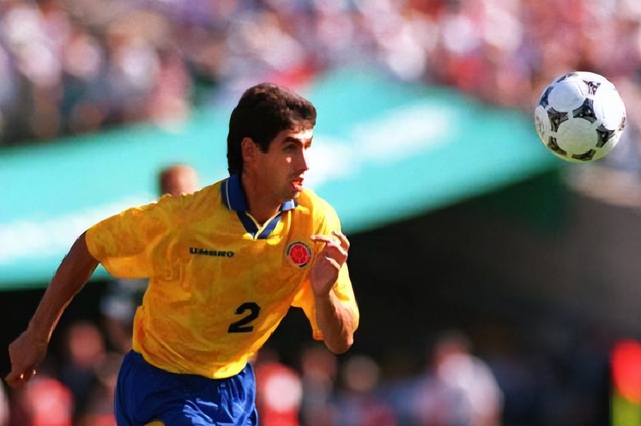 世界足坛致命的10大乌龙球,世界杯乌龙球被打死