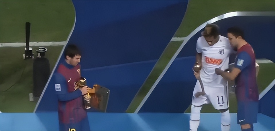 内马尔进球为白血病男孩跳舞,内马尔学患病孩子进球跳舞