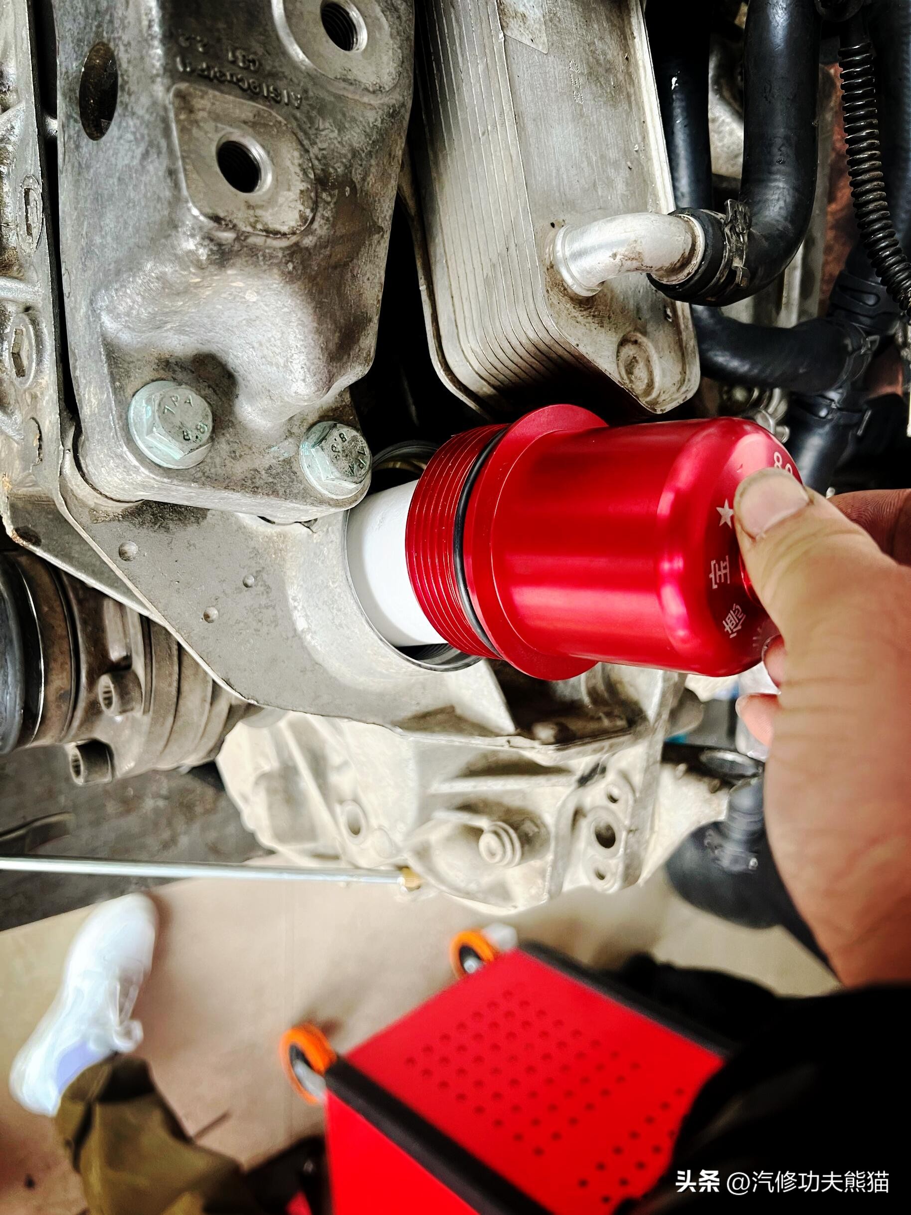 父亲老车翻新修复,父亲去世留下了的车去翻新