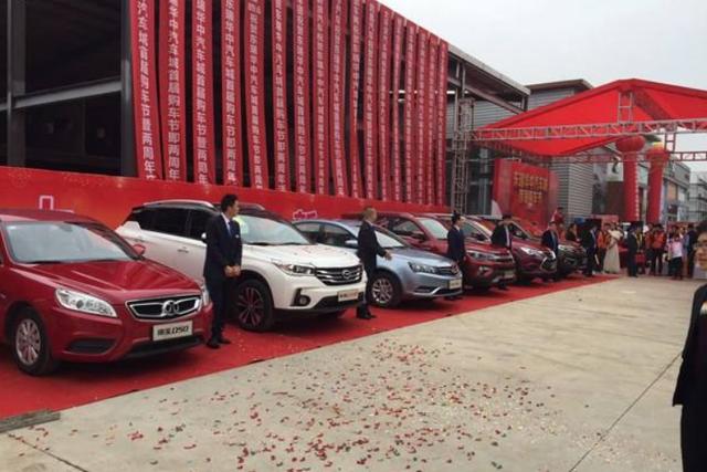 买车去4s店好还是去汽贸城好 (买车到底应该去汽贸店还是4s店)