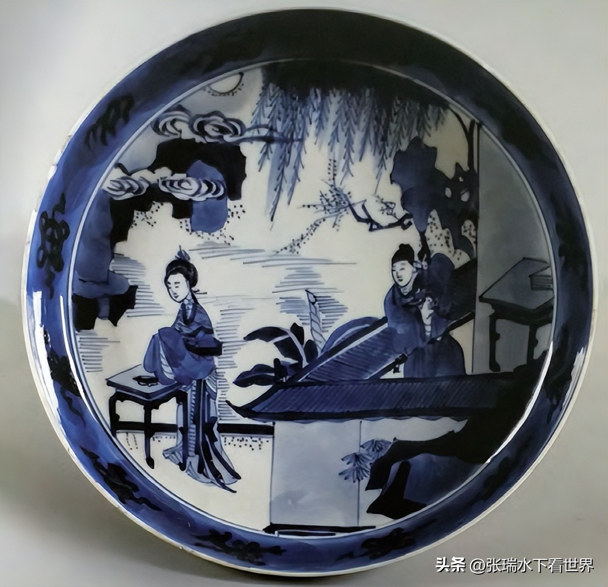 业火凝炼，玲珑惊艳，明清外销青花瓷为何成为China国货之光？