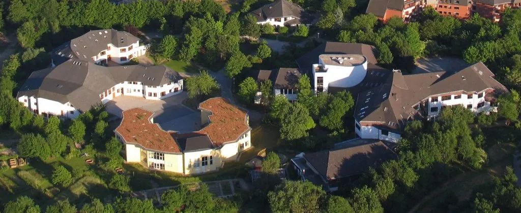 和朋友聊完我对华德福的看法，我被拉黑了……