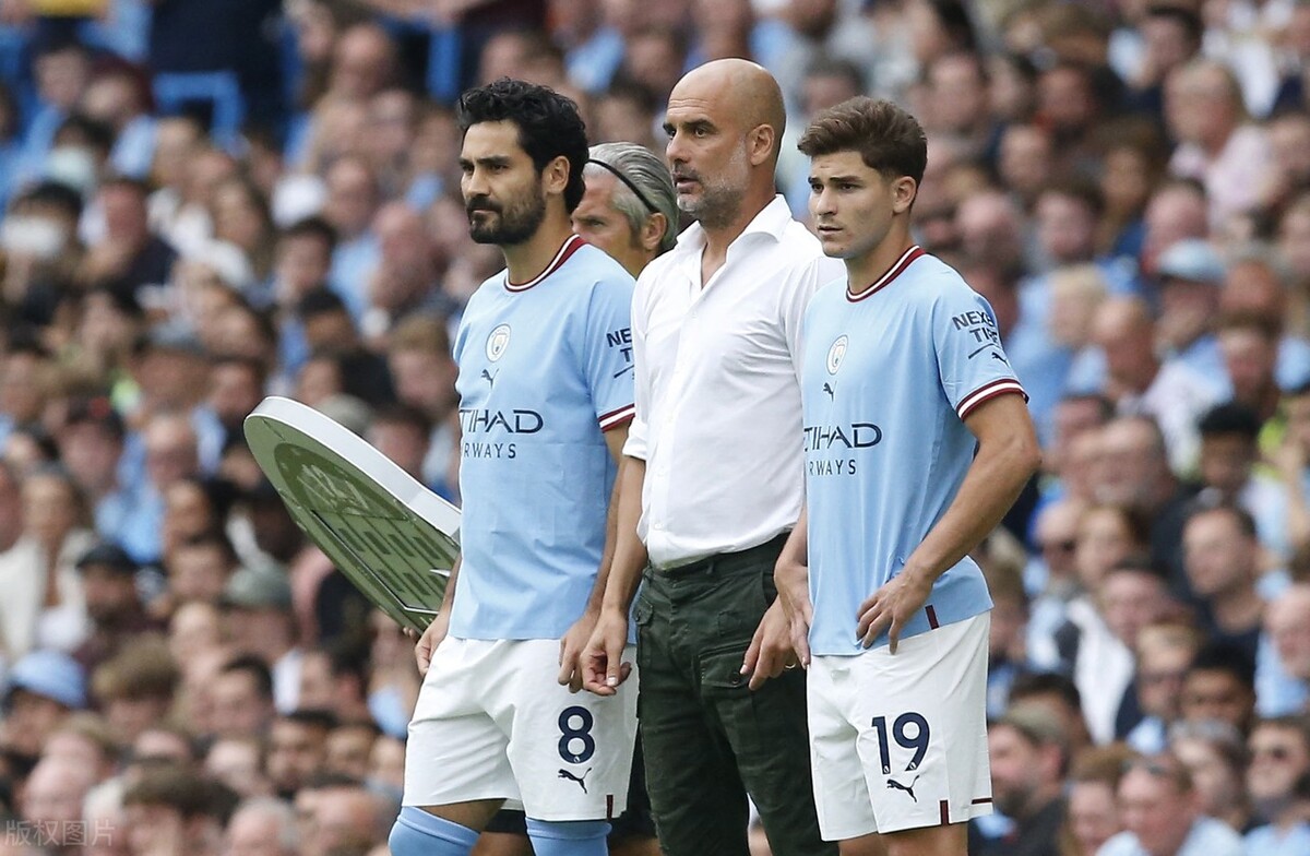 曼城逆转曼联反应,曼城4比0横扫皇马b席集锦