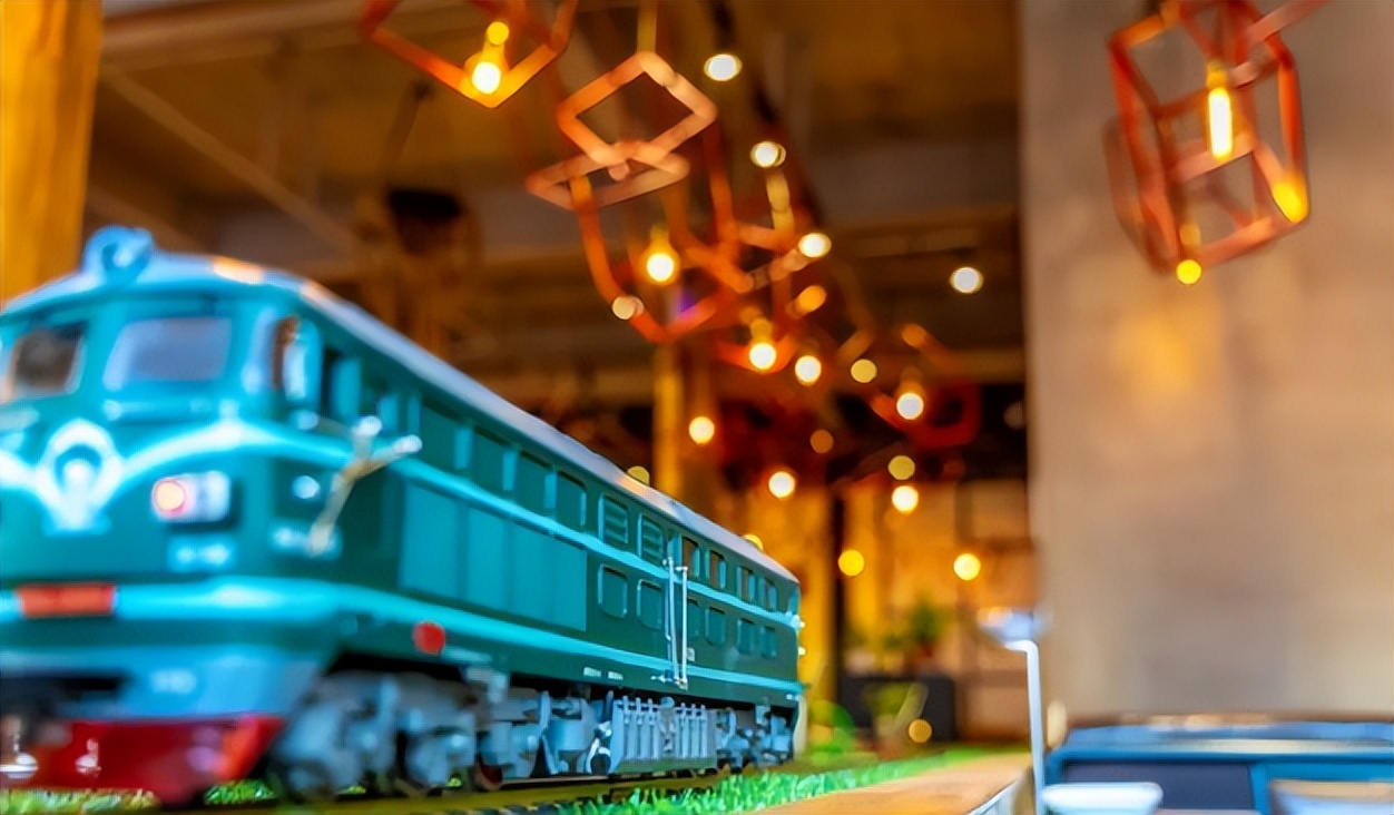 昆明周边湿地公园网红打卡地,昆明澳城大厦筒子楼网红打卡地址