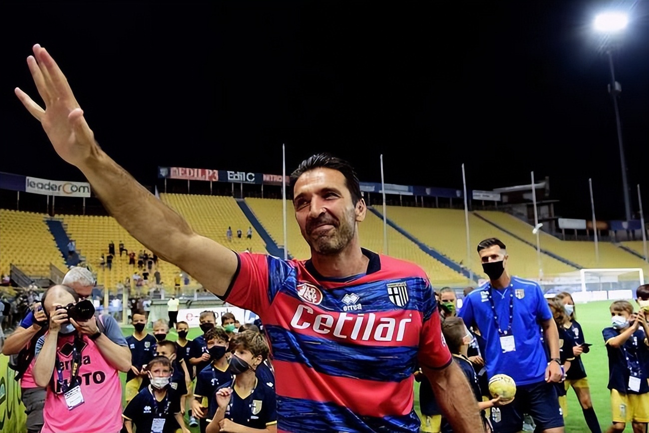 伊布五大联赛退役,伊布退役后11号球衣会被封存吗