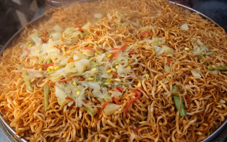 璺竟灏忓悆鎽婄殑钂搁潰,瑗垮畨钂搁潰鑰佸簵