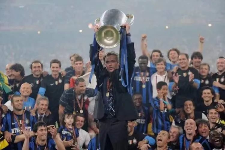 足坛回归老东家,足坛重返老东家