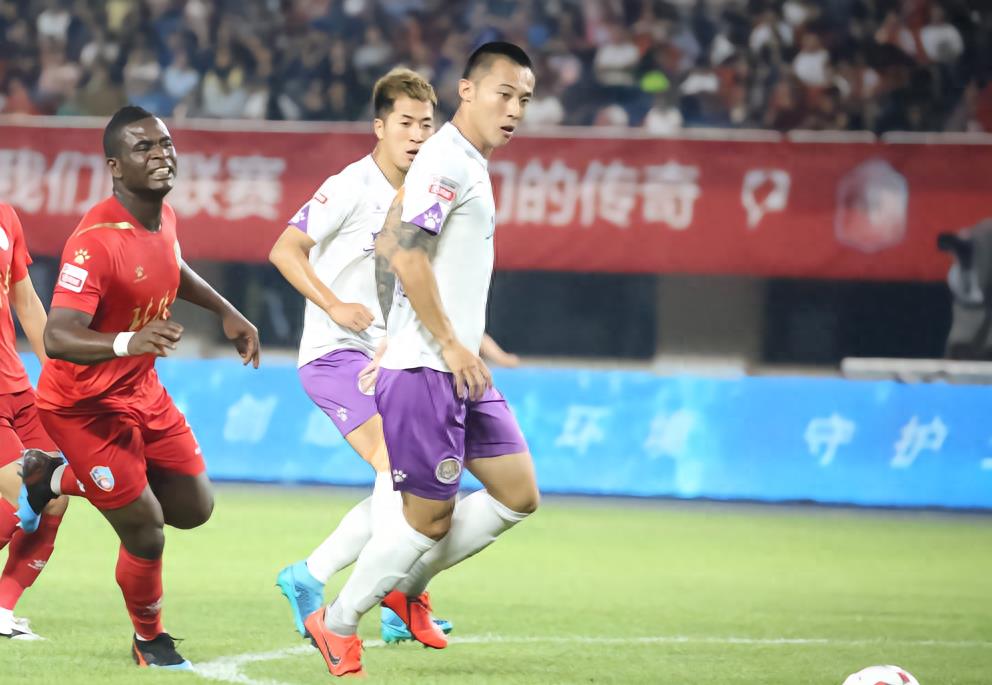 中甲球员猝死,中甲球员被罚完整视频