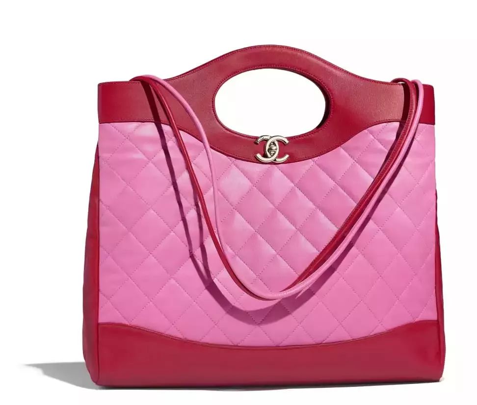 chanel必买的10件单品,chanel最新一期