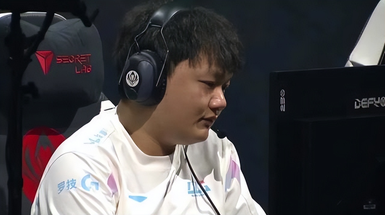 3-0*杀虐**！BLG击败GEN闯入败者组决赛，BIN赛后放话“3-1拿下T1”