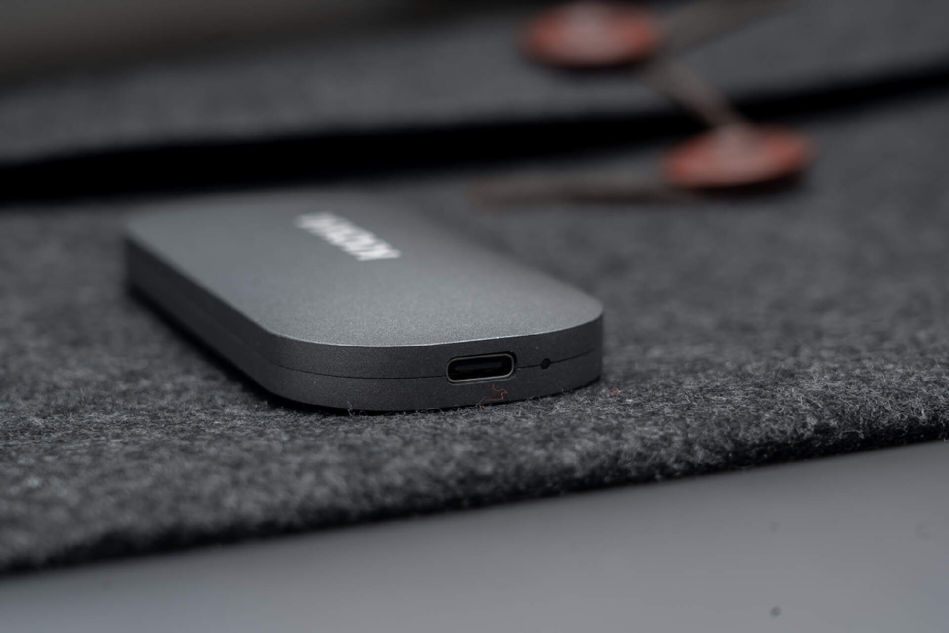 机械硬盘的读写速度比固态少多少,sata铠侠固态硬盘跑分