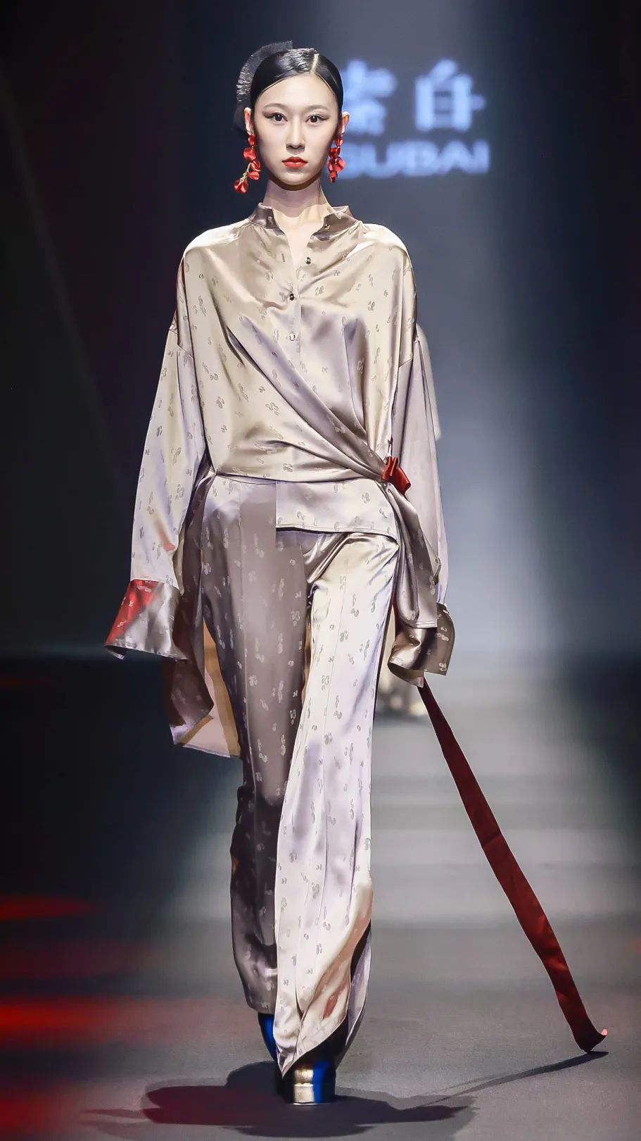 时尚潮流女装高级感穿搭,学穿搭高级感女装