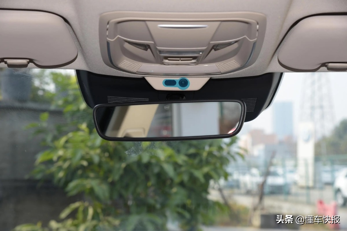 中杯就够用，大杯、超大杯更香！拿铁DHT购车手册