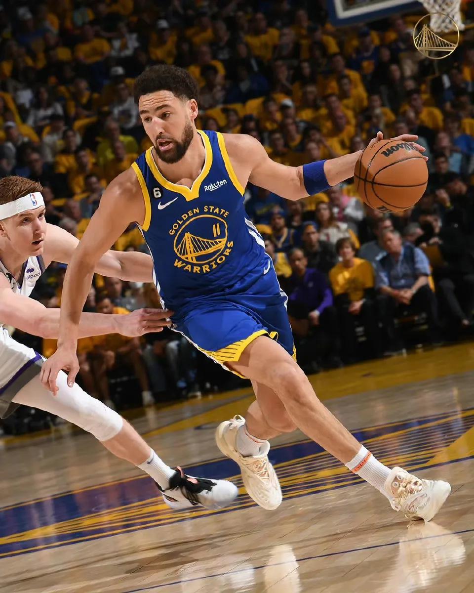 勇士对阵国王g7完整版,国王vs勇士g7库里50分超燃集锦