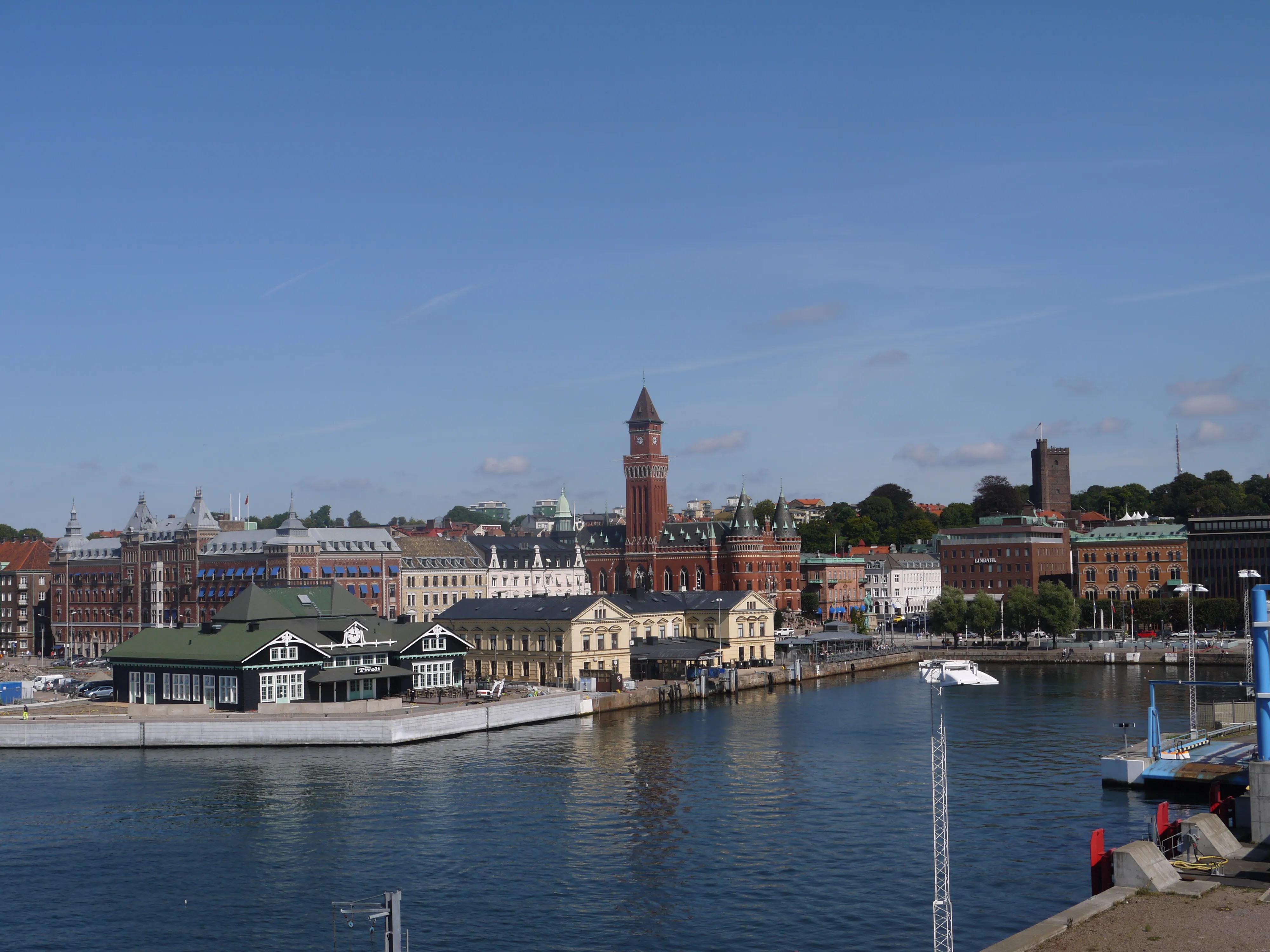 沈阳70岁以上老人免费旅游,沈阳老人自驾游视频