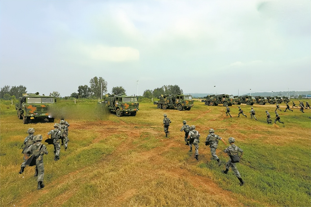 合成旅步兵有多少人,合成旅一般有多少步兵