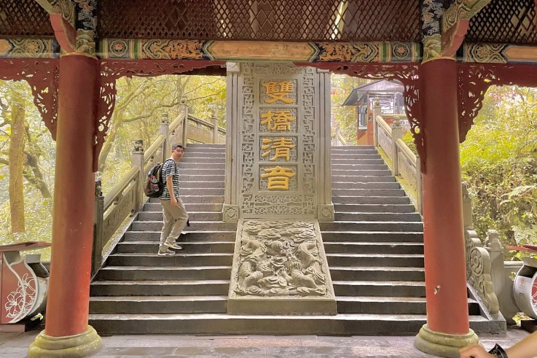 峨眉山一日徒步攻略,峨眉山徒步3天2夜攻略上下山