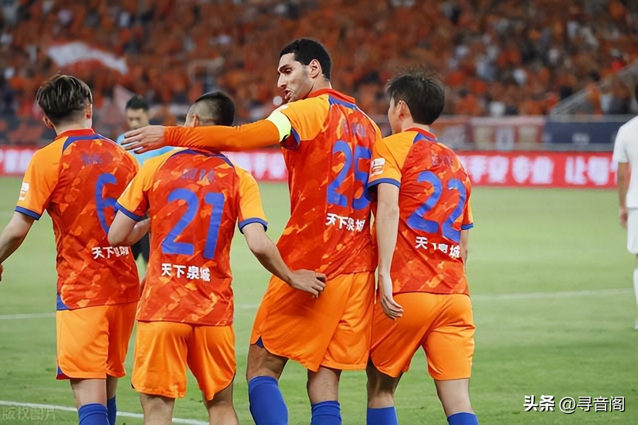 老队员年轻队员,看老队员如何在场上节省体力