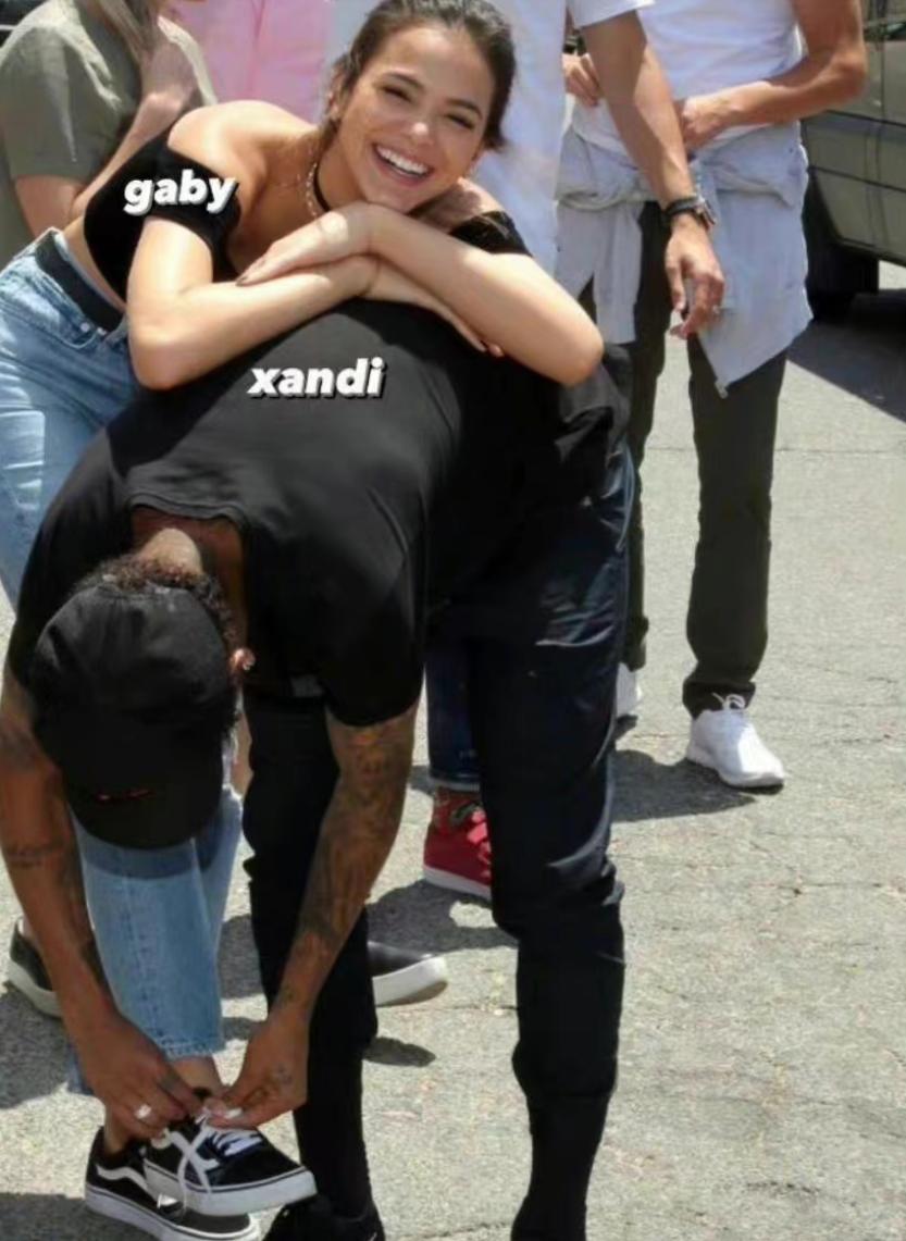 19岁当爸,19岁当爸爸的球星