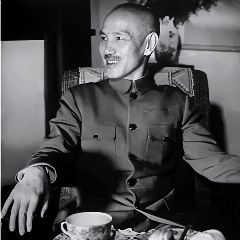 金门岛和台湾岛离厦门有多少公里,金门岛离大陆与台湾哪个更近