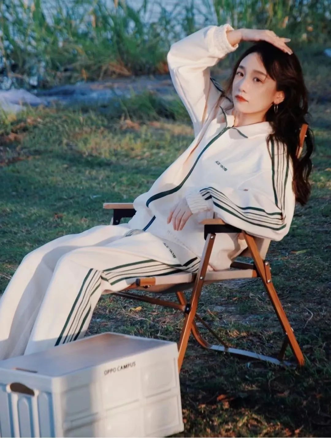 松弛感女生都有哪些特征,女生的松弛感是如何养成的