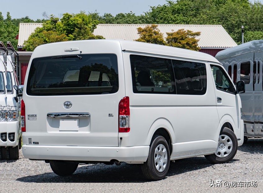 低顶丰田海狮房车布局,丰田海狮9座改装房车可做饭洗澡